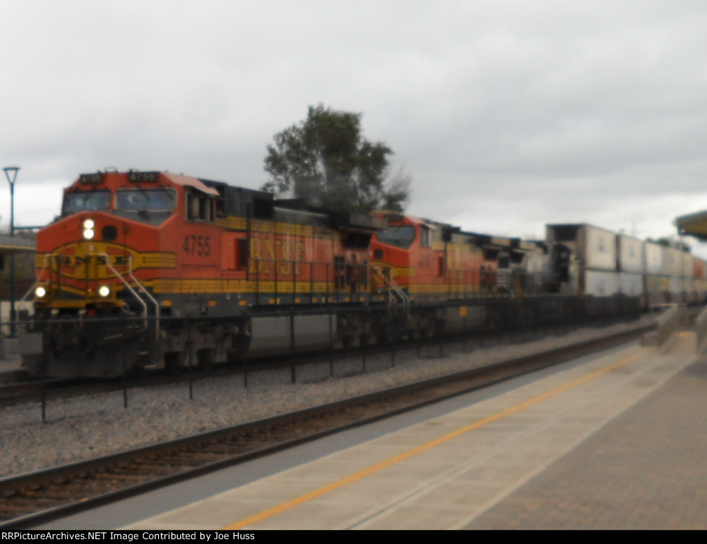 BNSF 4755 West